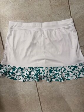 Grand Slam White Skort with green Floral Ruffle
